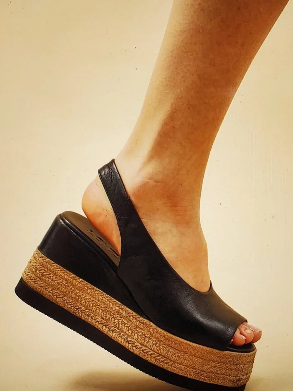 Lonza new in a box platform sandals, black